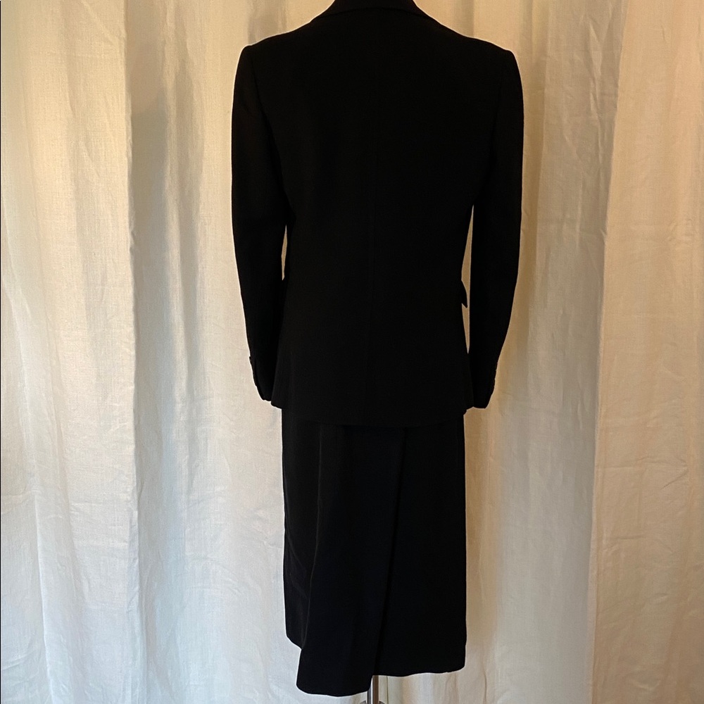 Evan-Picone Wool Suit - Picture 4 of 15
